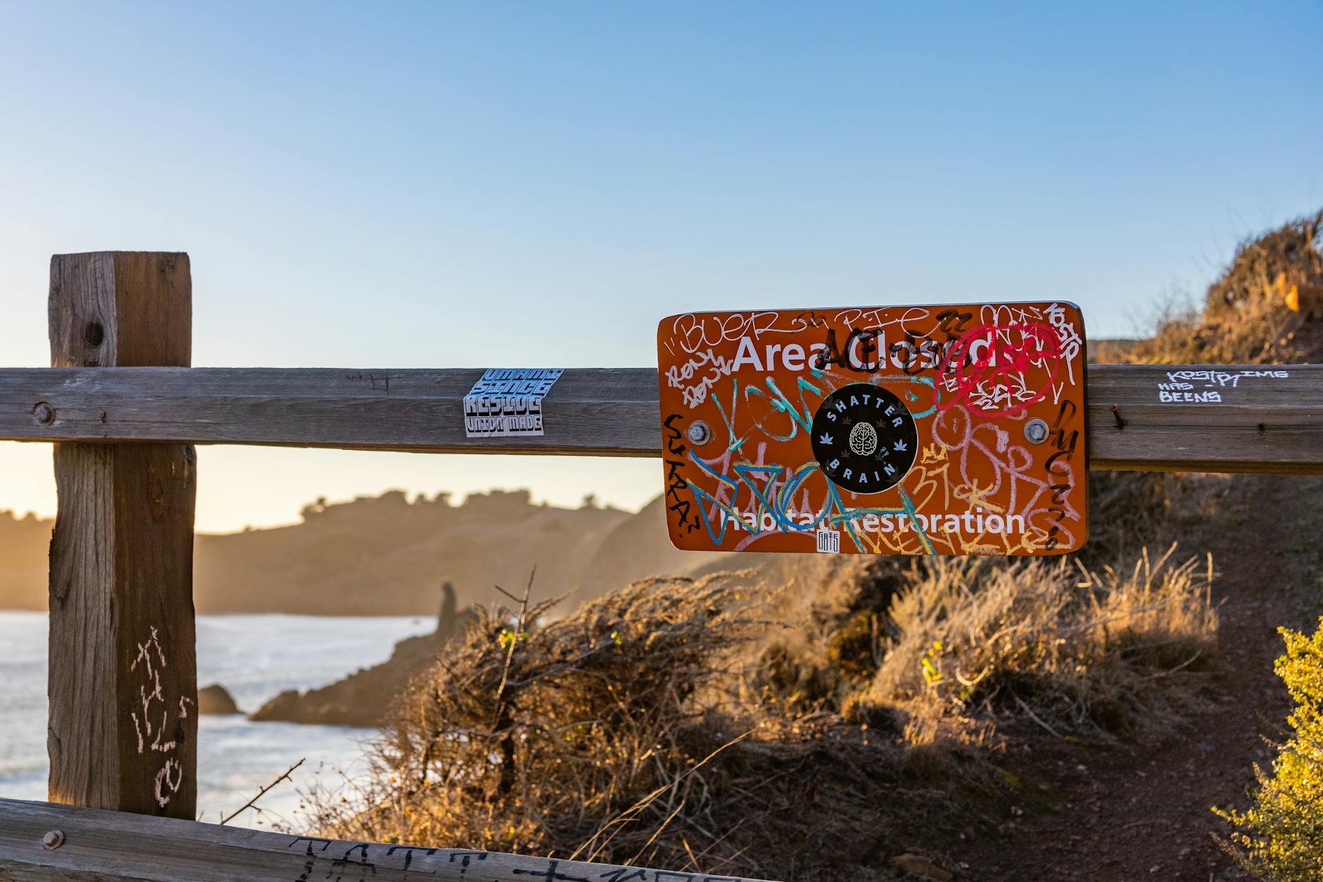 Infographic showing early warning signs of prostate cancer.